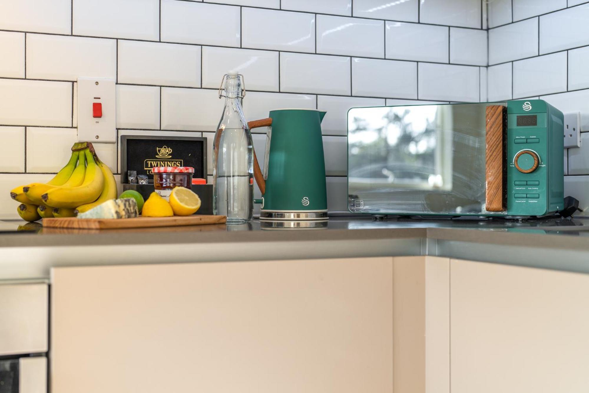 Luxury 1 Bedroom Serviced Apartment With Roof Terrace & Gym Stevenage Zewnętrze zdjęcie
