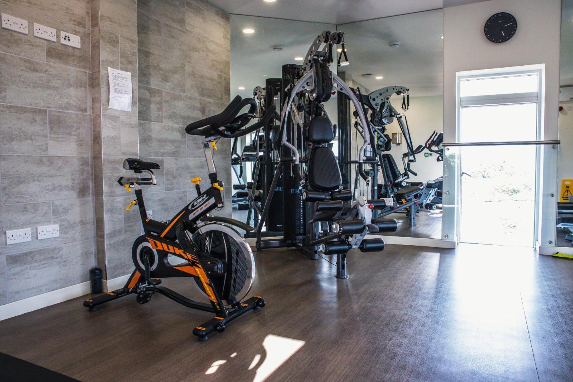 Luxury 1 Bedroom Serviced Apartment With Roof Terrace & Gym Stevenage Zewnętrze zdjęcie