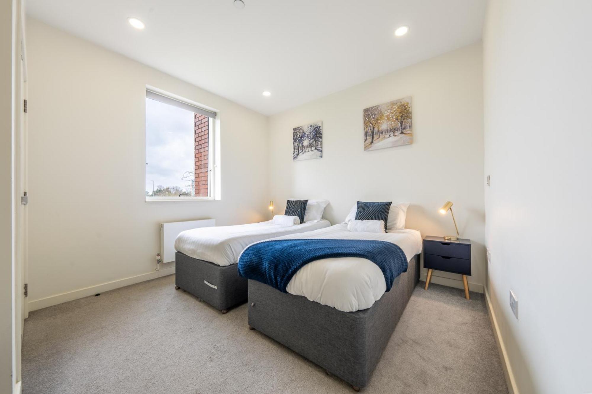 Luxury 1 Bedroom Serviced Apartment With Roof Terrace & Gym Stevenage Zewnętrze zdjęcie
