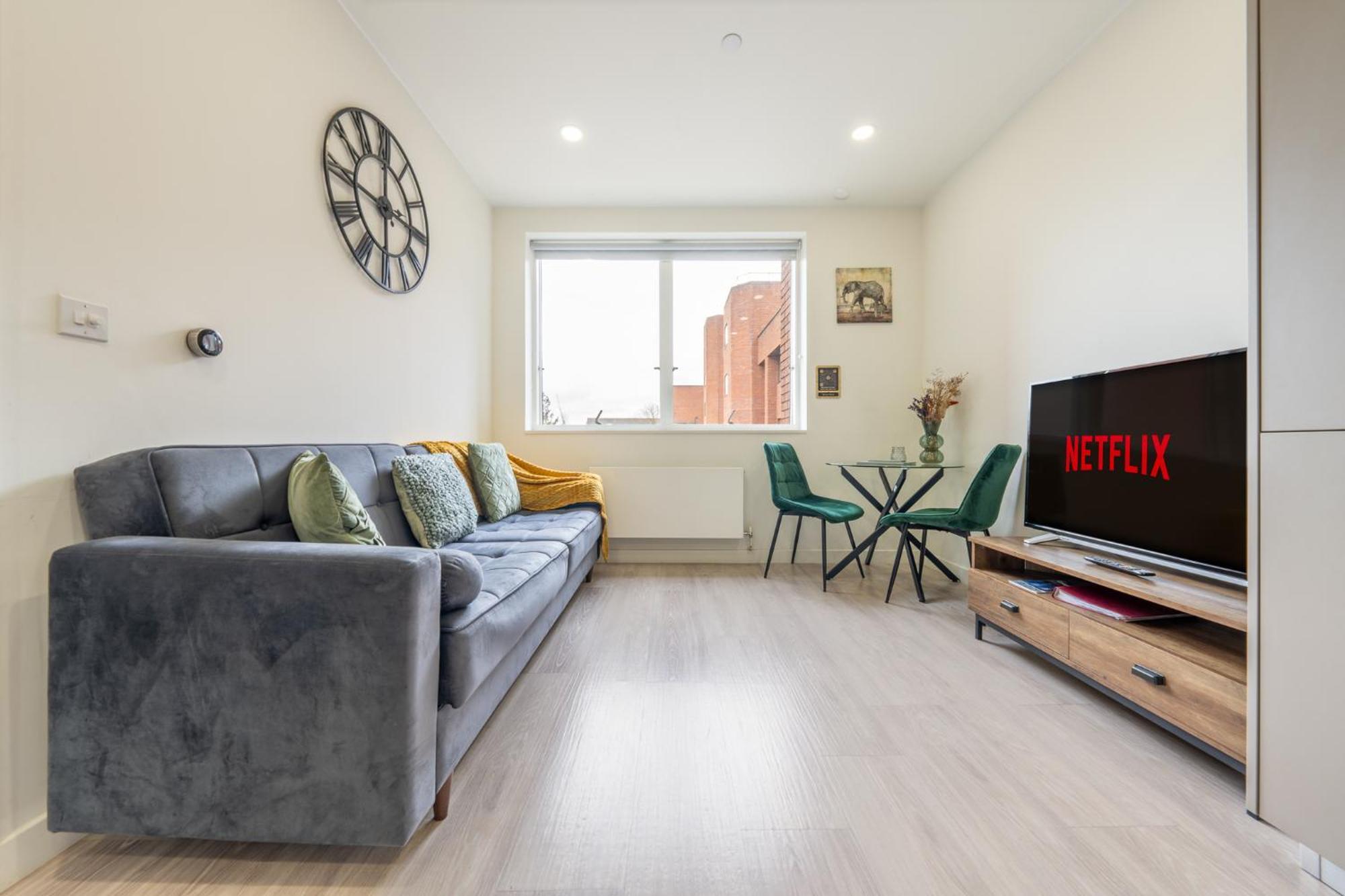 Luxury 1 Bedroom Serviced Apartment With Roof Terrace & Gym Stevenage Zewnętrze zdjęcie