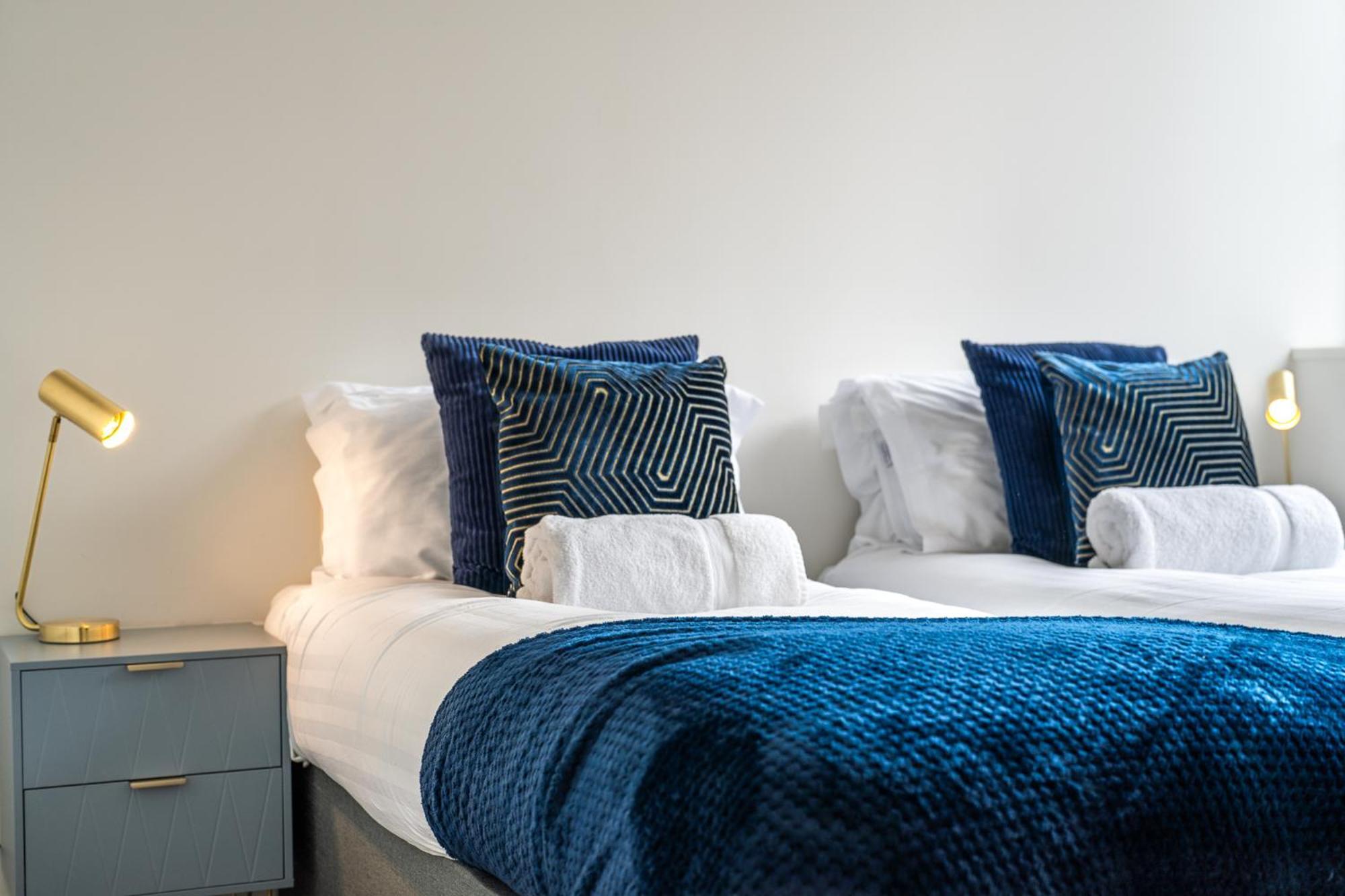 Luxury 1 Bedroom Serviced Apartment With Roof Terrace & Gym Stevenage Zewnętrze zdjęcie